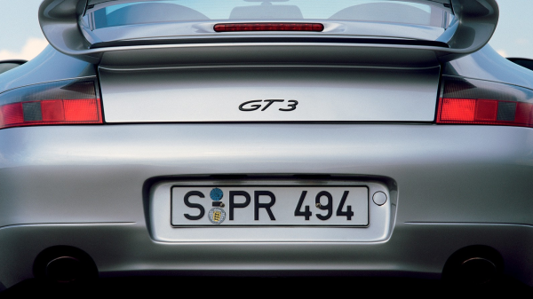 10 Lightest Porsche Production Cars of…