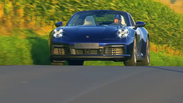 photo of ‘MotorWeek’ Discusses What Makes the Porsche 911 Targa 4 Truly Unique image