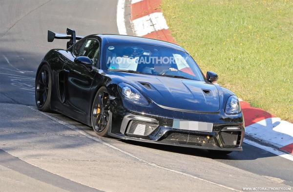 photo of 2021 Porsche 718 Cayman GT4 RS spy shots image