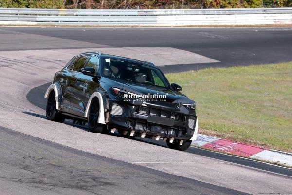 2029 Porsche Macan ICE Test Mule Grows&hellip;