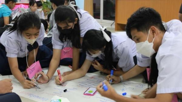 photo of Environmental partnership in Thailand: education push for schools image