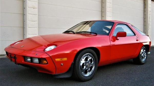 At $9,995, Is This 1982 Porsche 928 A…