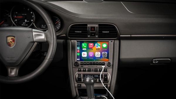 photo of Porsche Is Retrofitting New Infotainment Into Old Models From the Early 2000s image