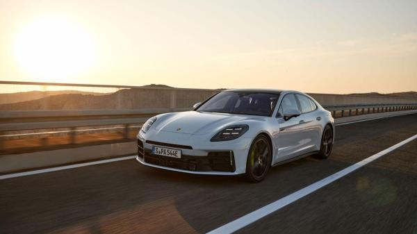 photo of The Hybrid Renaissance Continues With Two New Porsche Panamera Hybrids image