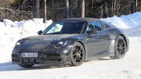 Facelifted Porsche 911 Targa Spied Winter Testing With New Bumper