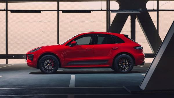 photo of The 2020 Porsche Macan GTS Makes 375 HP And Is Very Red image