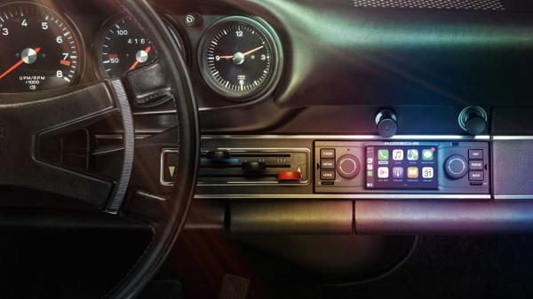 photo of Porsche's $1,500 Retro Radio Means Air-Cooled 911s Can Have OEM Touchscreens Now image