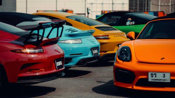 Porsche Das Treffen Hosts Vibrant…