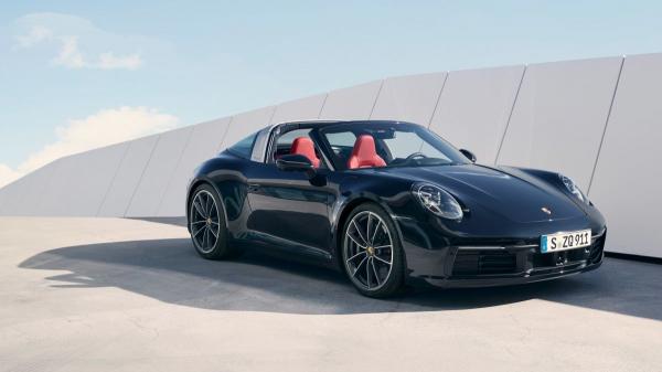 photo of The 2021 Porsche 911 Targa Takes 7 More Seconds To Drop Its Roof Than A Regular Cabriolet image